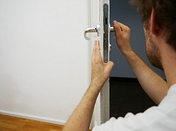 Security is everything, Are you having that faulty lock you need replaced or lost your keys. Lets get that fixed